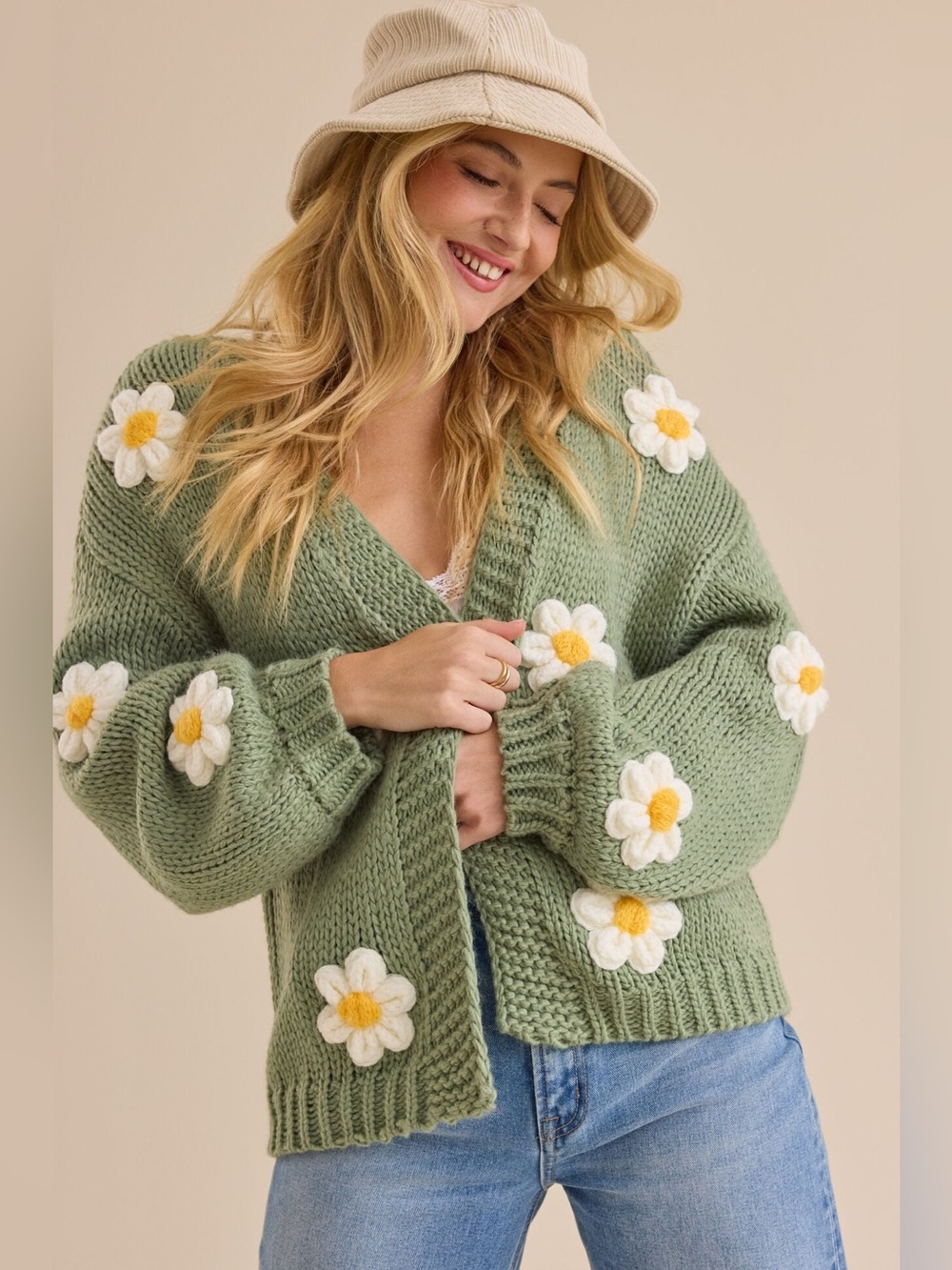 Altar'd State Jennie 3D Flower Cardigan Daisy Floral Boho Chunky NWT XS Fall